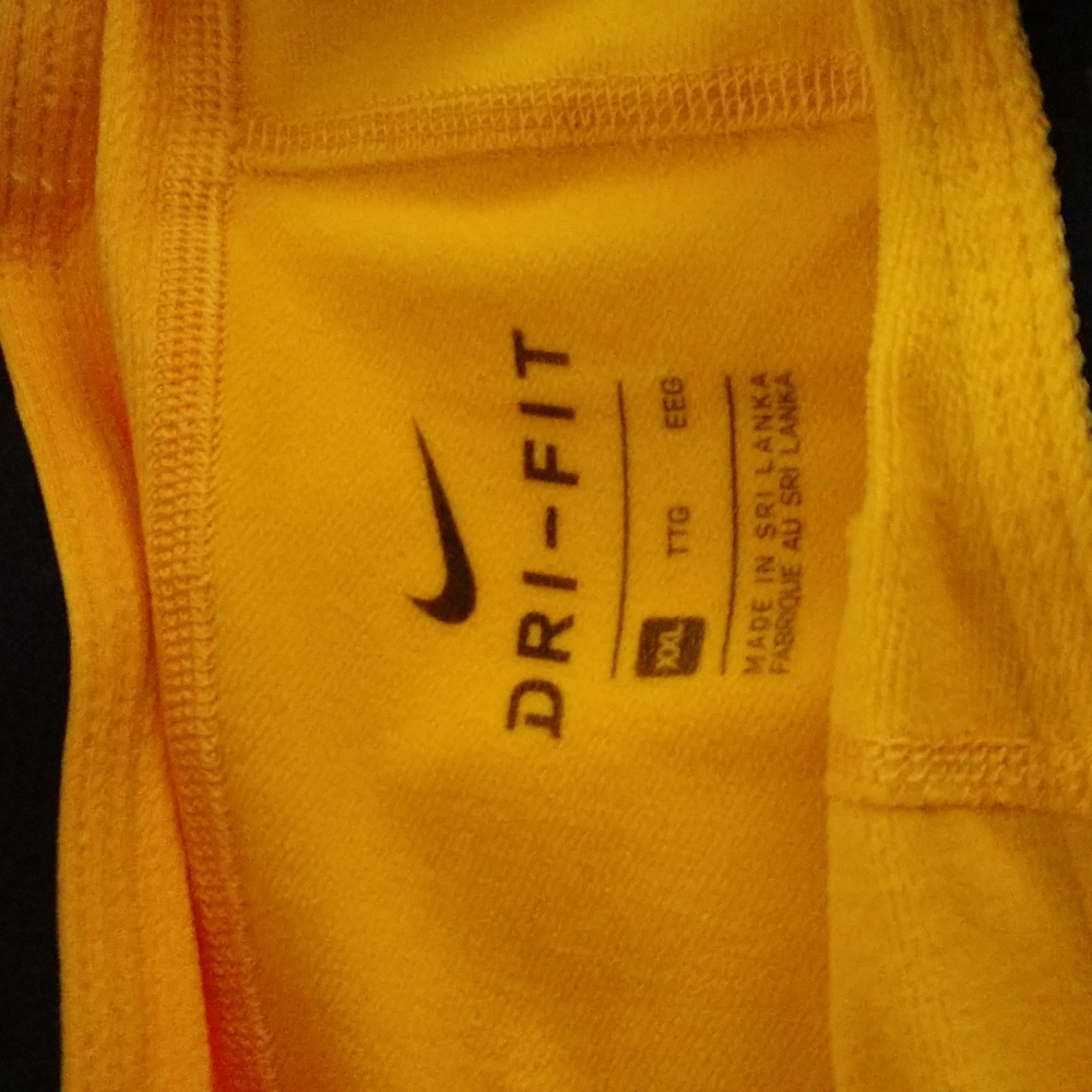 Nike - Picture 2 of 3